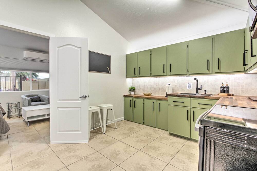 Photo of Kitchen in Paradise Valley Village