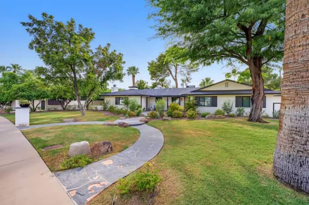 Photo of Outdoor in Alhambra