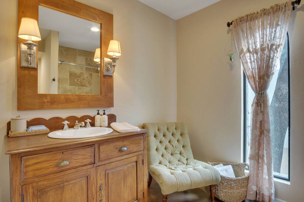 Photo of Bathroom in Tucson