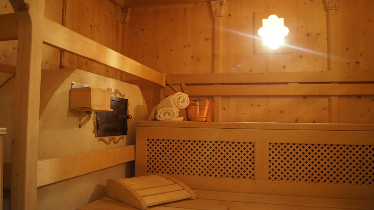 Photo of Bedroom in Tires
