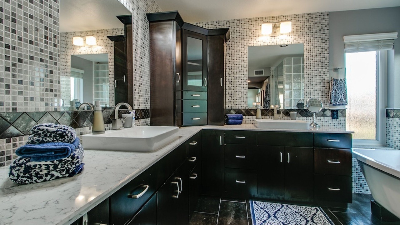 Photo of Bathroom in Paradise Valley Village