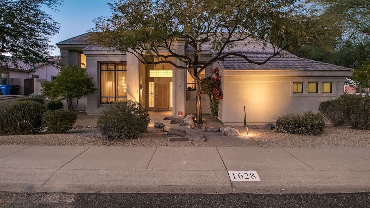 Photo of Others in Paradise Valley Village