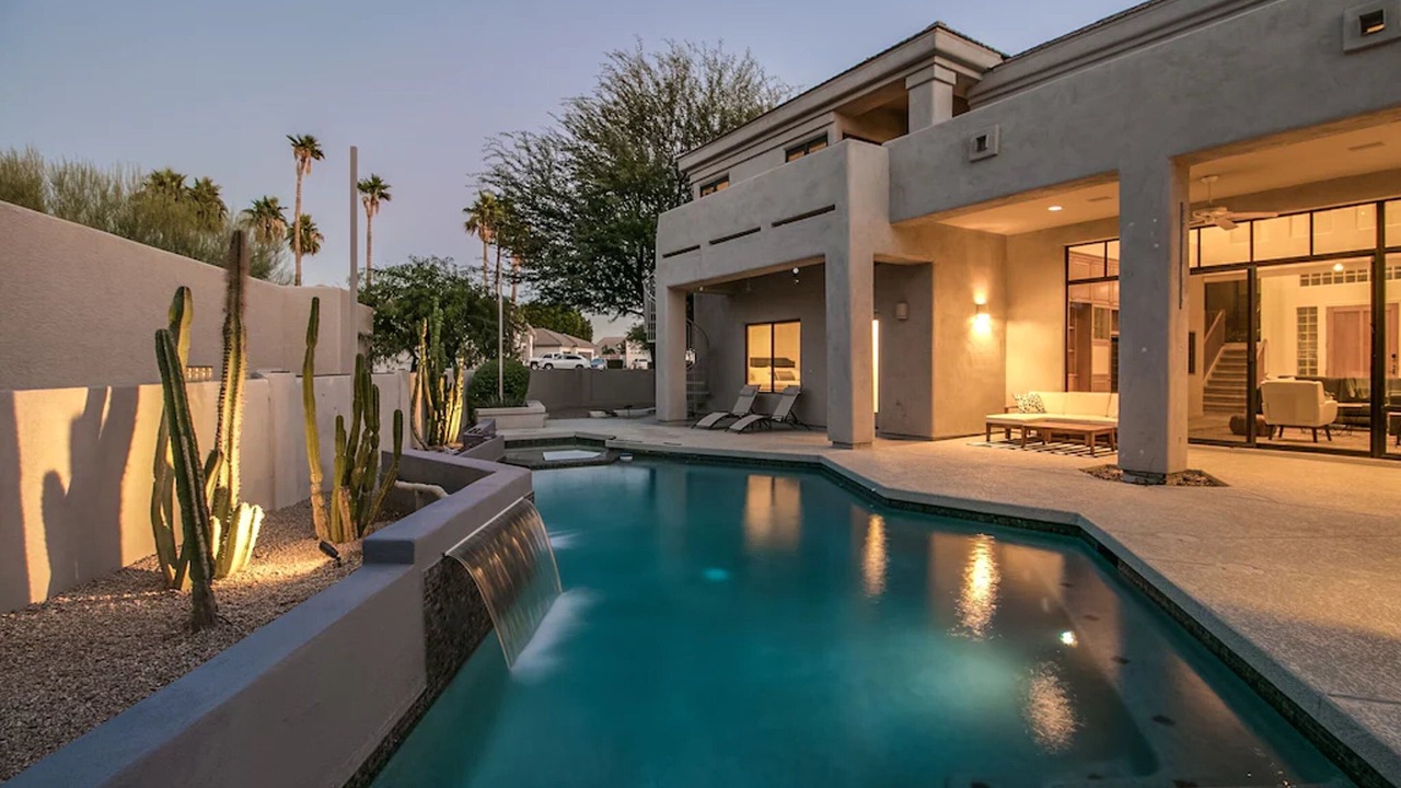Photo of Outdoor in Paradise Valley Village