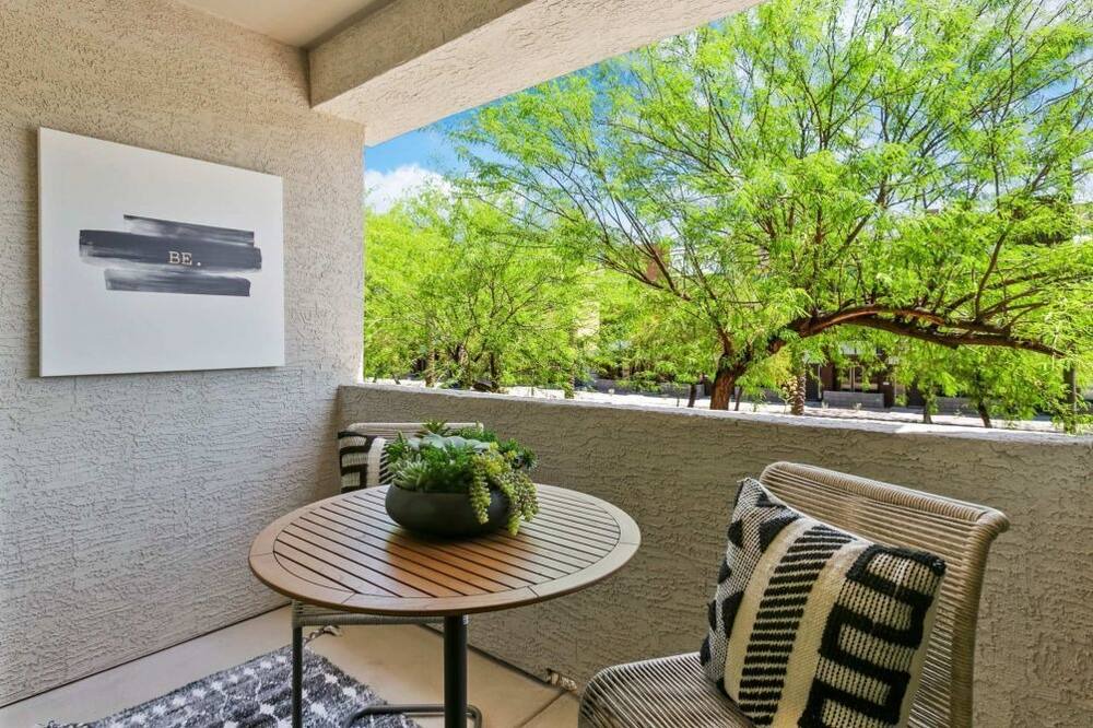 Photo of Patio Balcony in Glendale Sports and Entertainment District