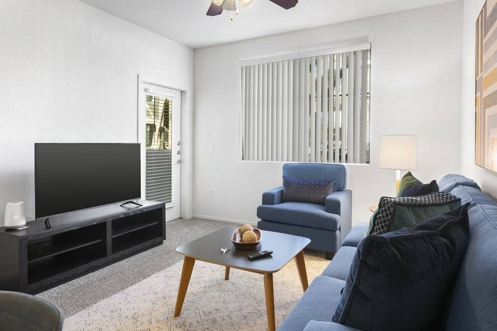 Photo of Livingroom in Glendale Sports and Entertainment District