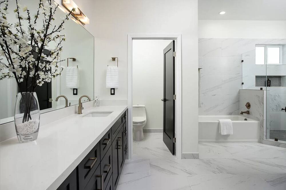 Photo of Bathroom in Stonegate