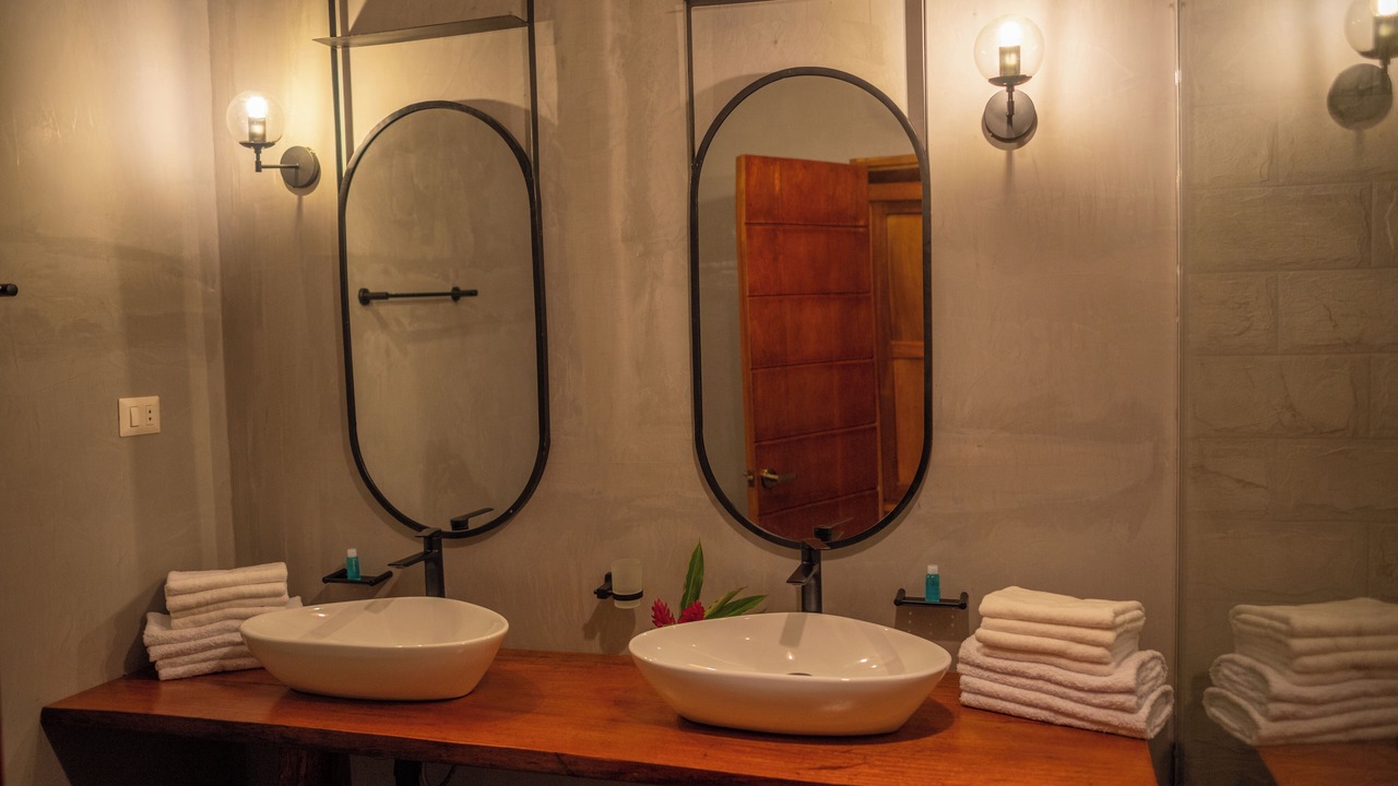 Photo of Bathroom in Sauce