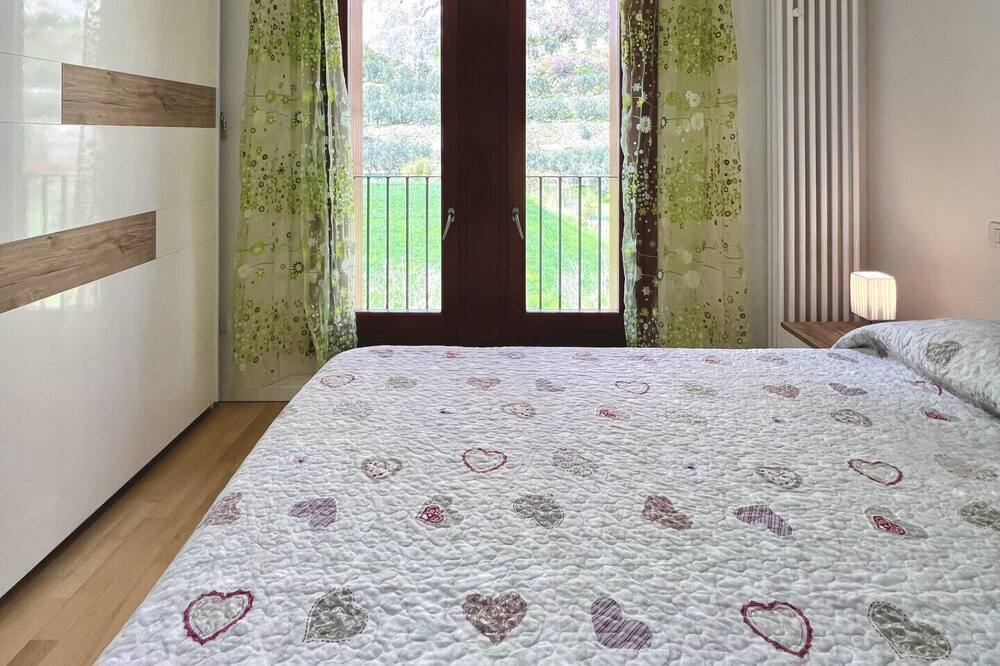 Photo of Bedroom in Bolognano-Vignole