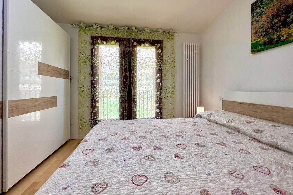 Photo of Bedroom in Bolognano-Vignole