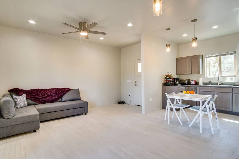 Photo of Livingroom in Tucson