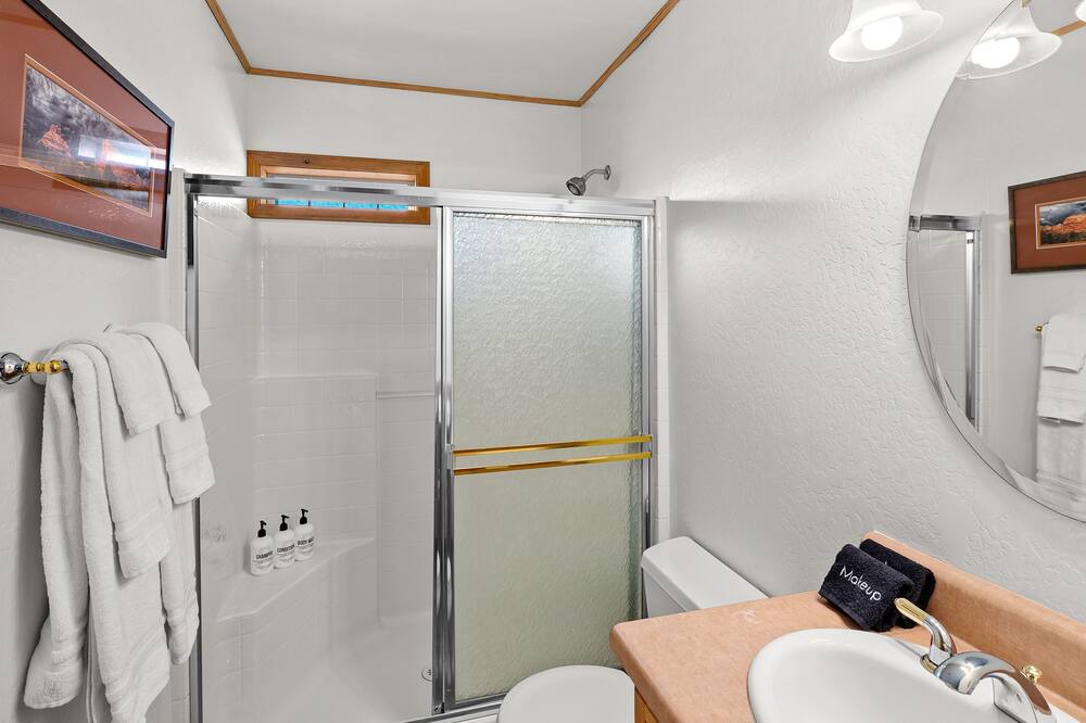 Photo of Bathroom in Baderville