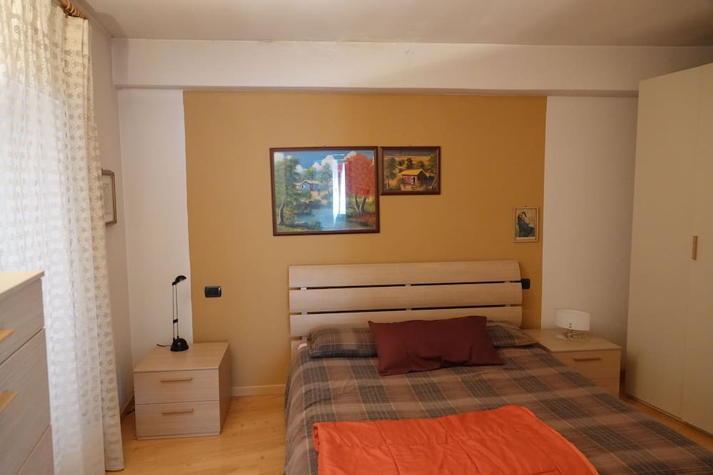 Photo of Bedroom in Comano Terme