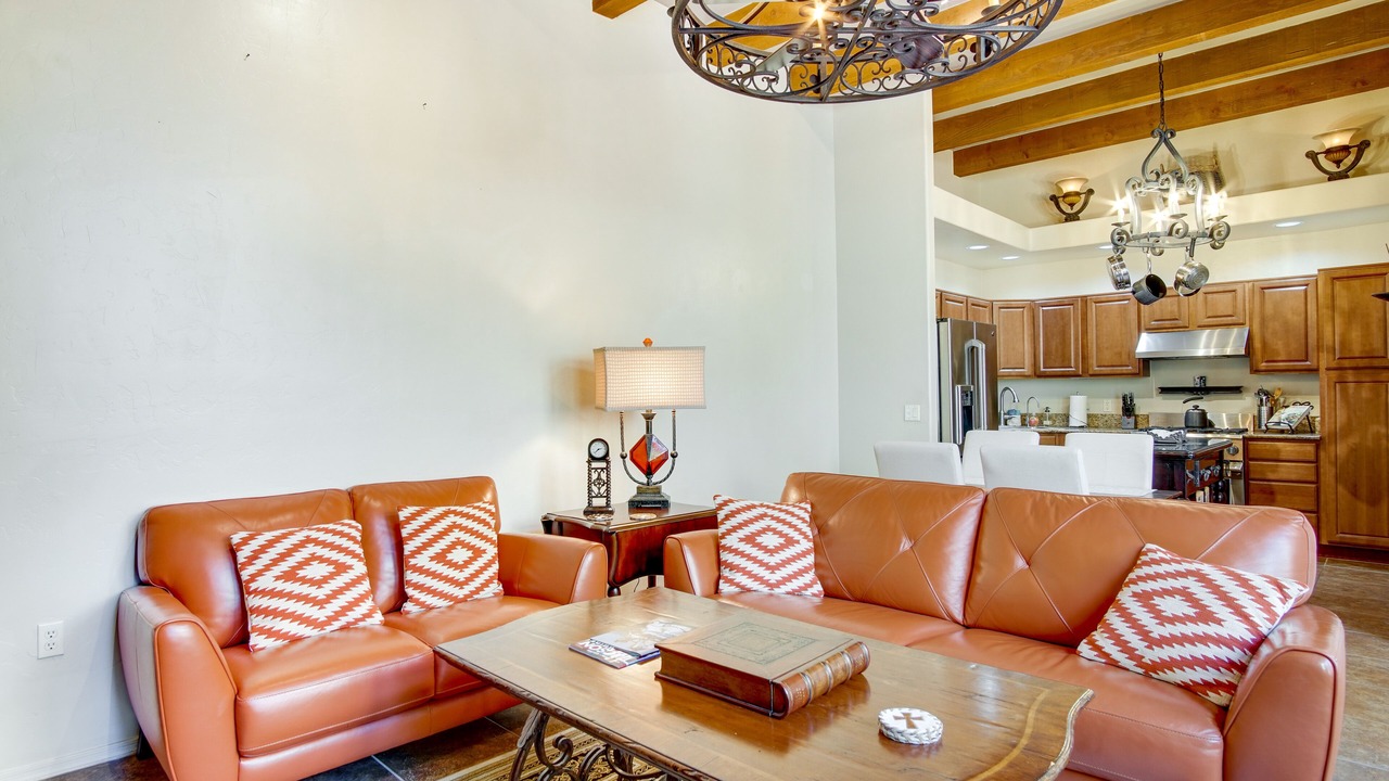 Photo of Livingroom in Tumacacori