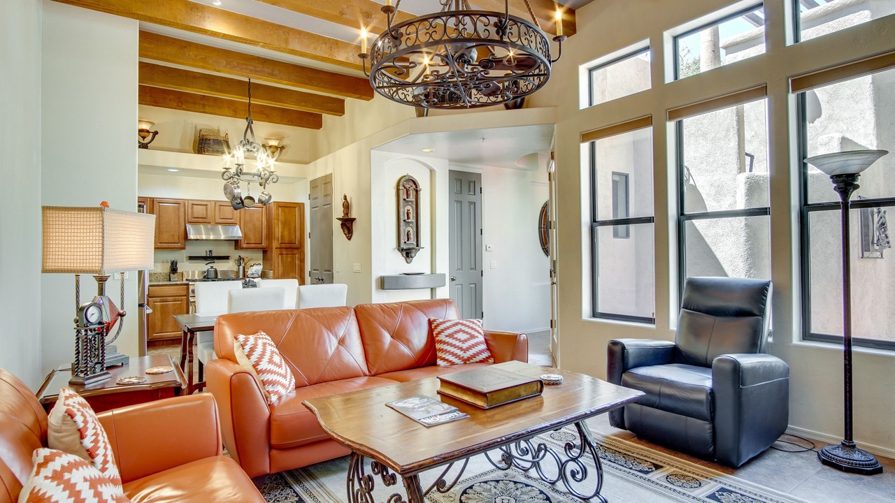 Photo of Livingroom in Tumacacori