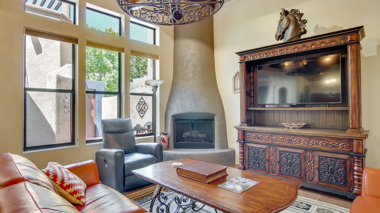 Photo of Livingroom in Tumacacori