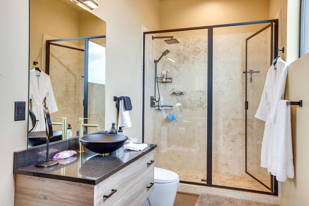 Photo of Bathroom in Big Water