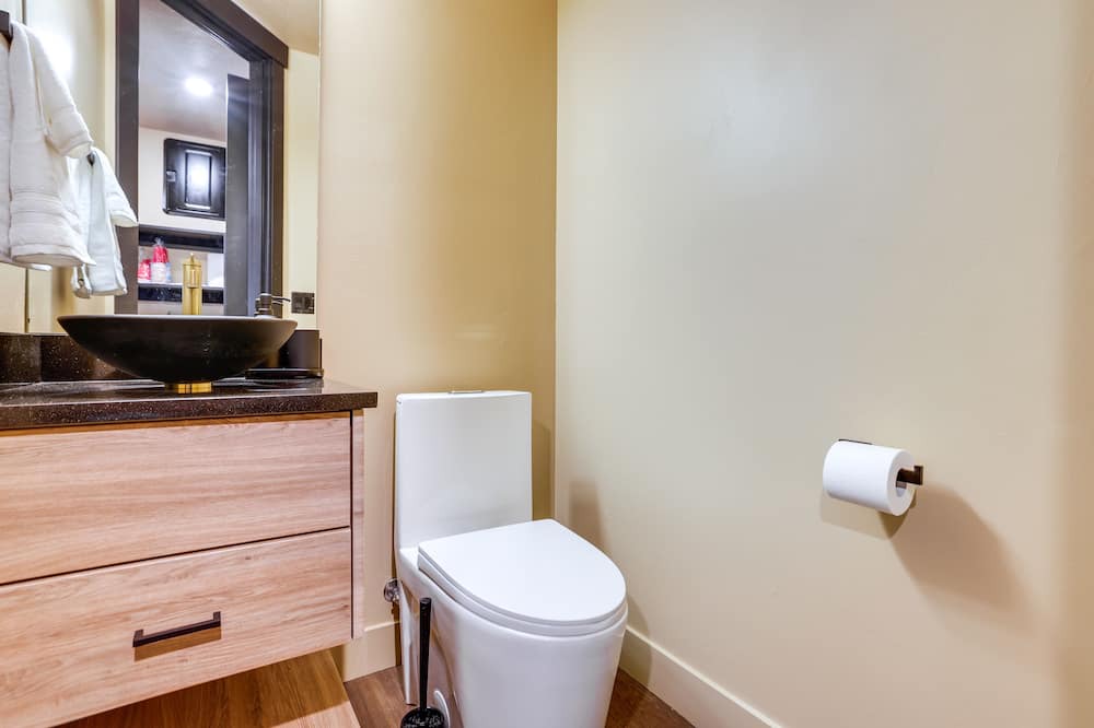 Photo of Bathroom in Big Water