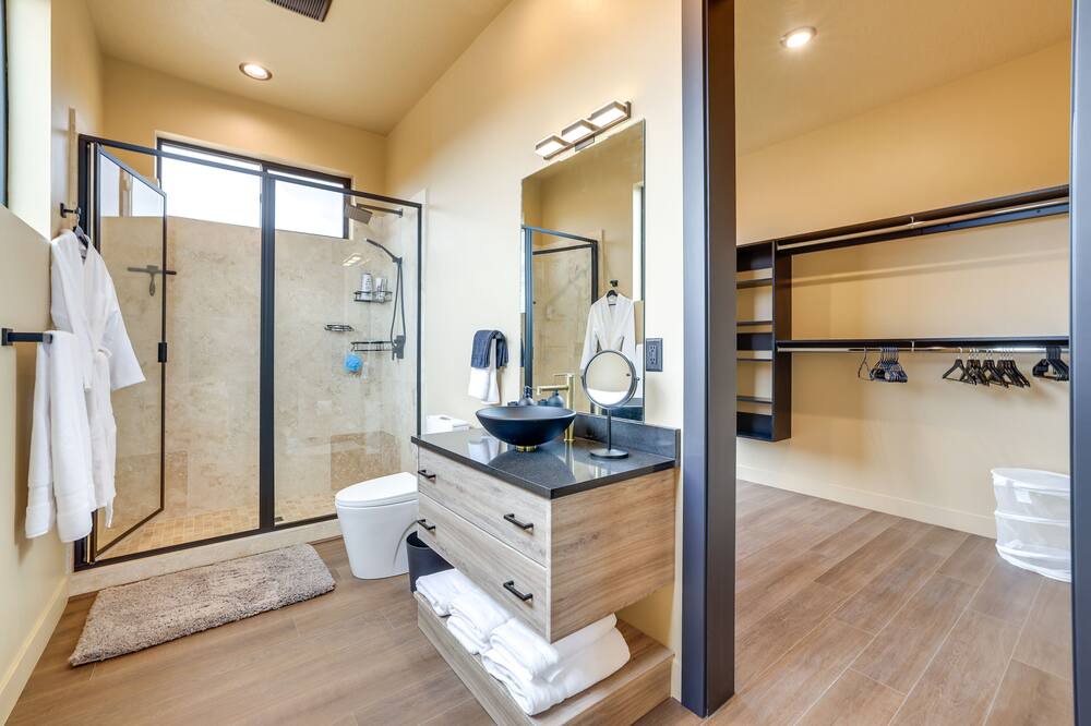 Photo of Bathroom in Big Water