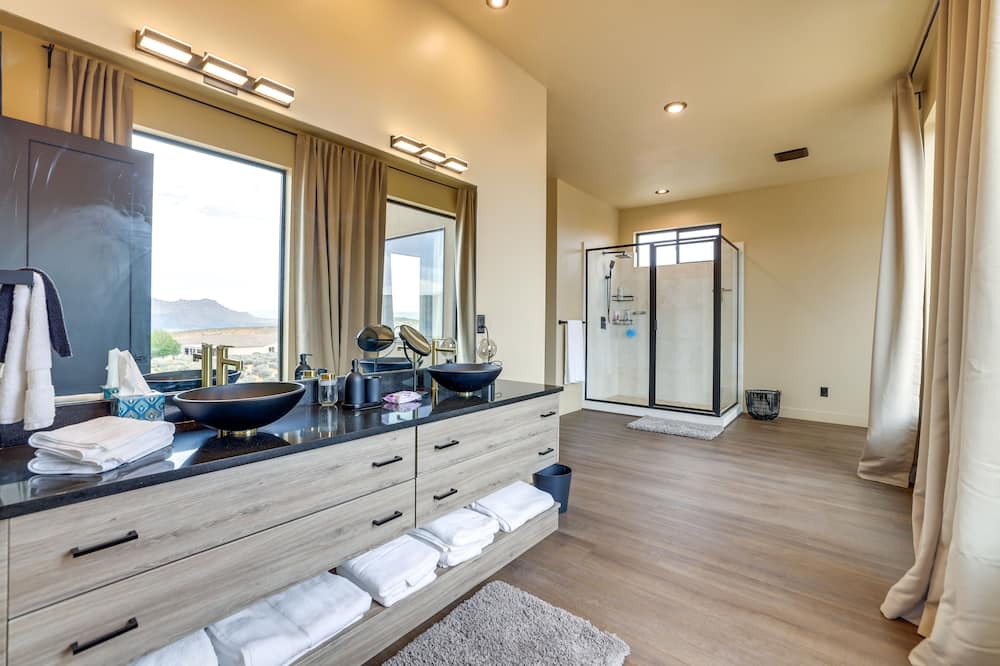 Photo of Bathroom in Big Water