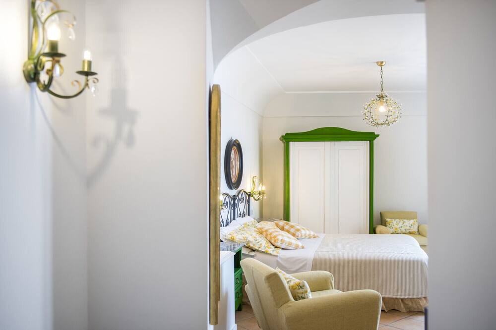 Photo of Bedroom in Path of the Gods