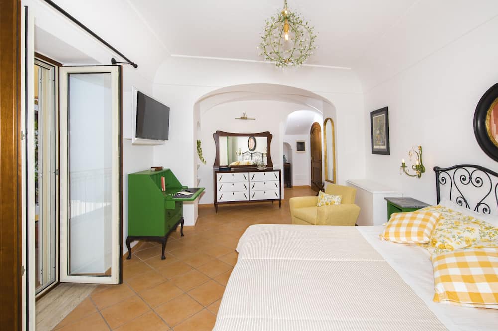 Photo of Bedroom in Path of the Gods