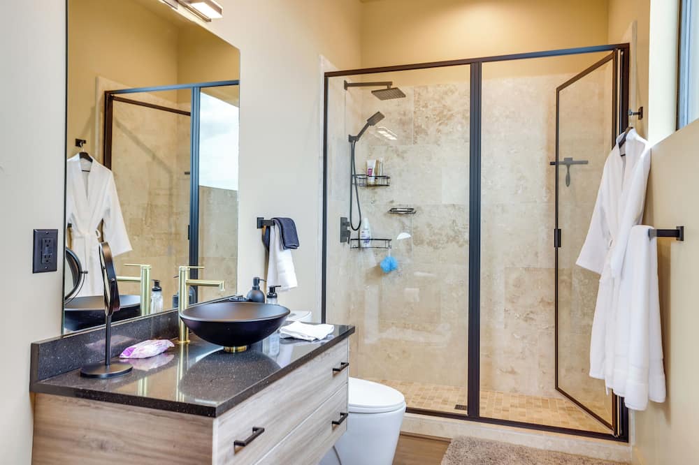 Photo of Bathroom in Big Water