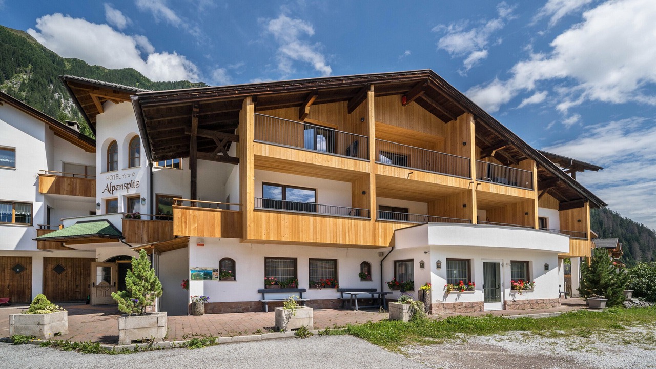 Photo of Outdoor in Racines