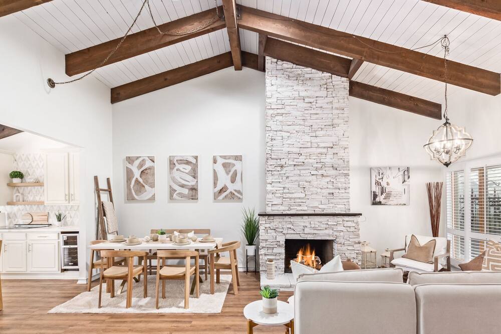 Photo of Livingroom in Paradise Valley