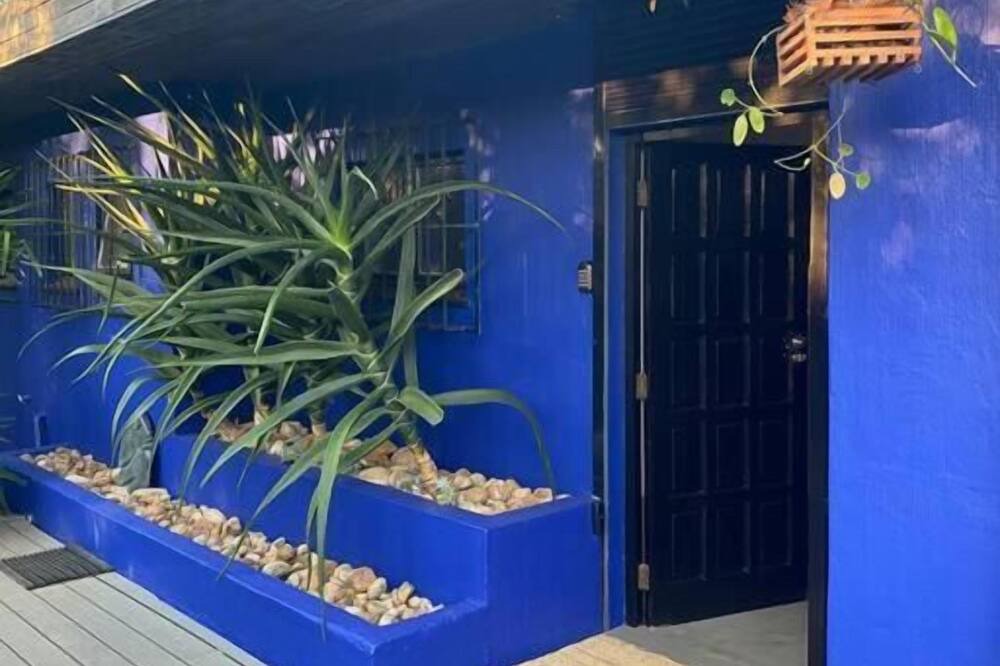 Photo of Outdoor in Trafalgar