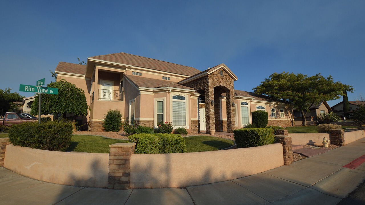 Photo of Outdoor in Page