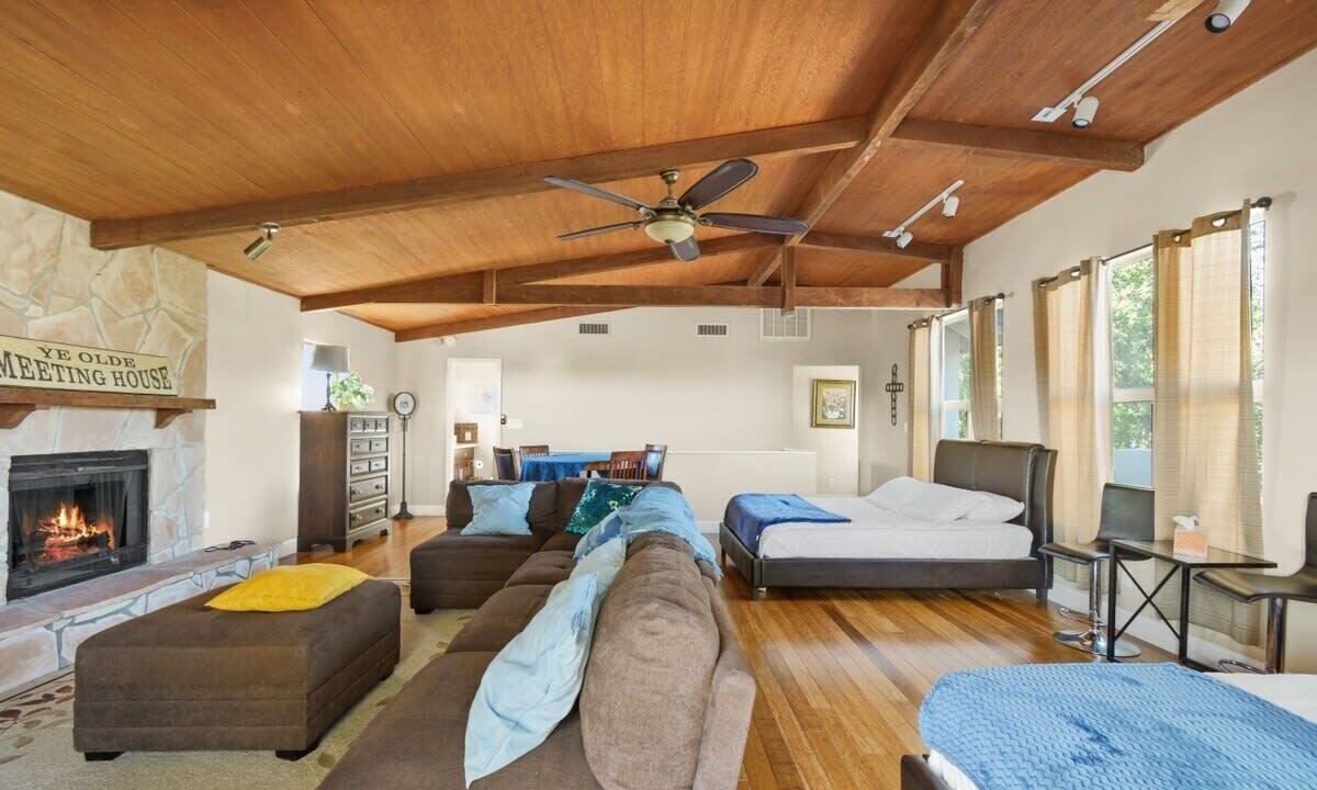 Photo of Livingroom in McDowell Ranchos