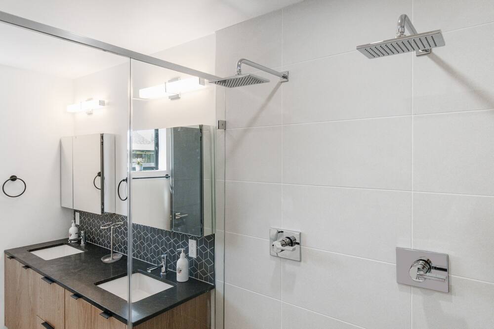 Photo of Bathroom in Park Scottsdale Four