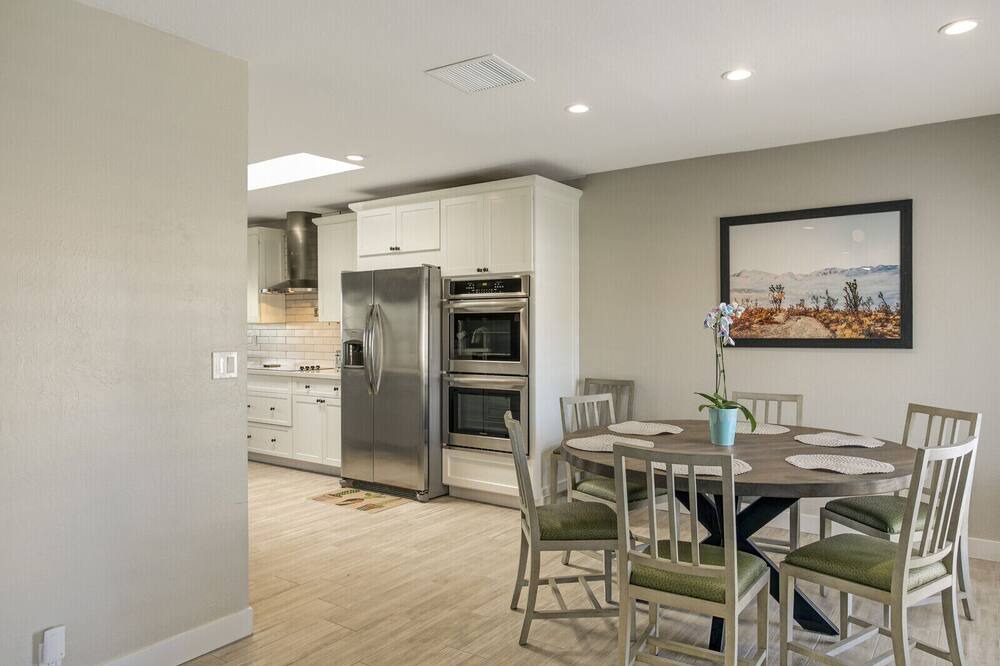 Photo of Kitchen in Paradise Valley Village