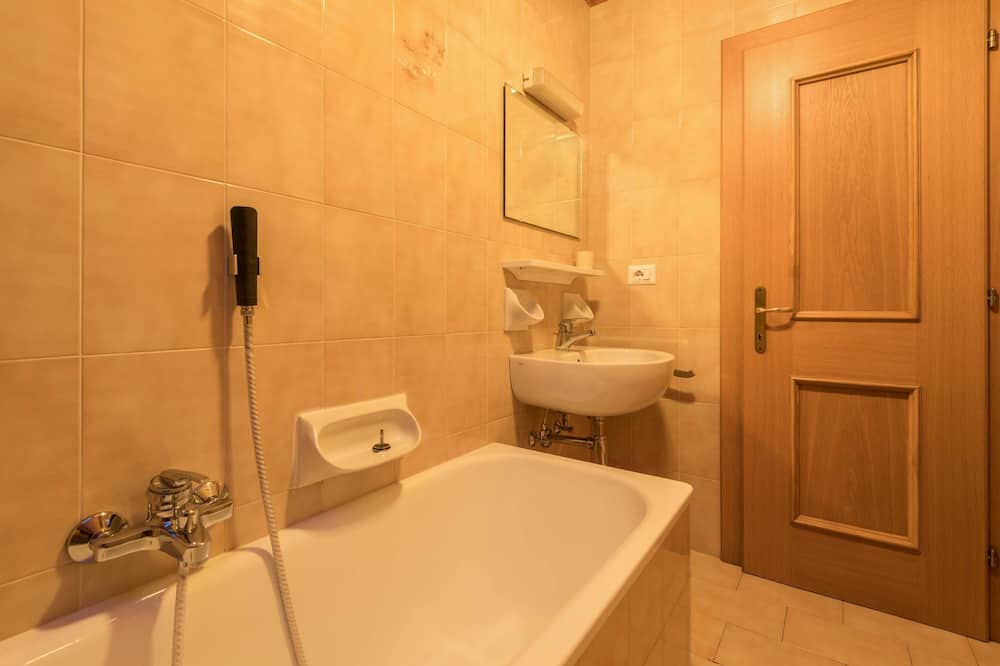 Photo of Bathroom in Penia