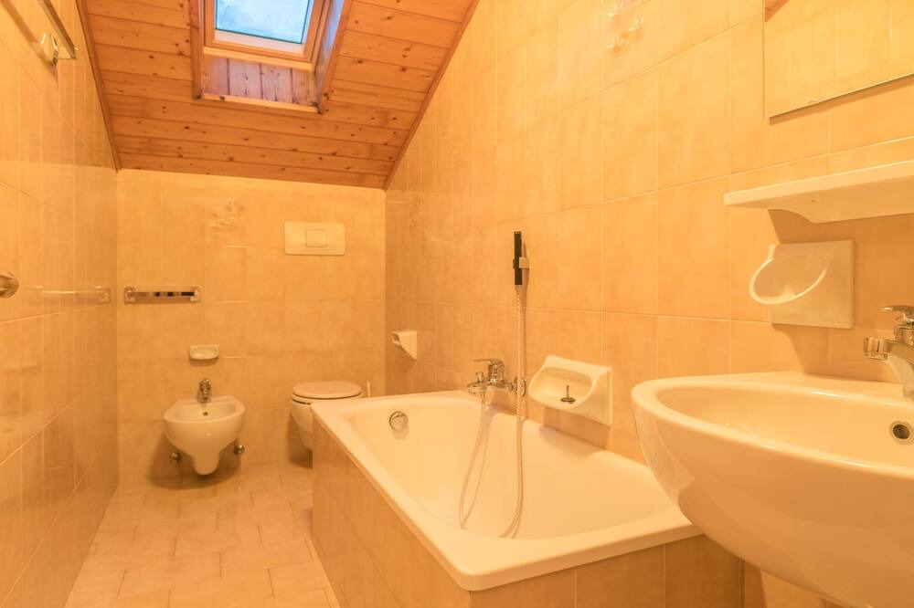 Photo of Bathroom in Penia