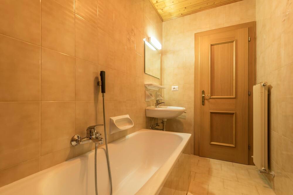 Photo of Bathroom in Penia