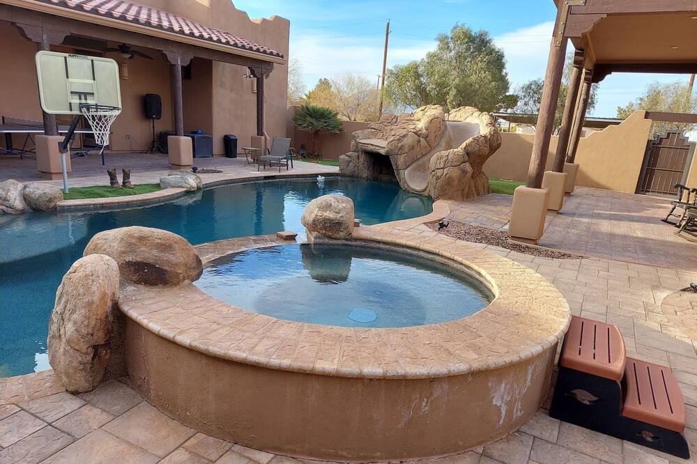 Photo of Others in Maricopa
