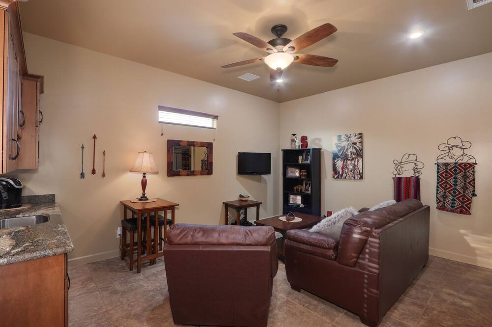 Photo of Livingroom in Maricopa
