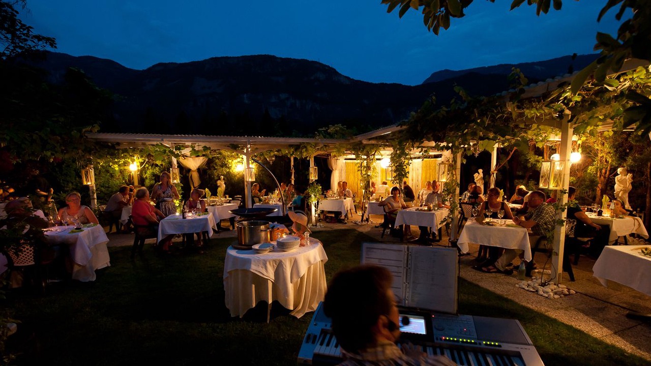 Photo of Outdoor in Auer