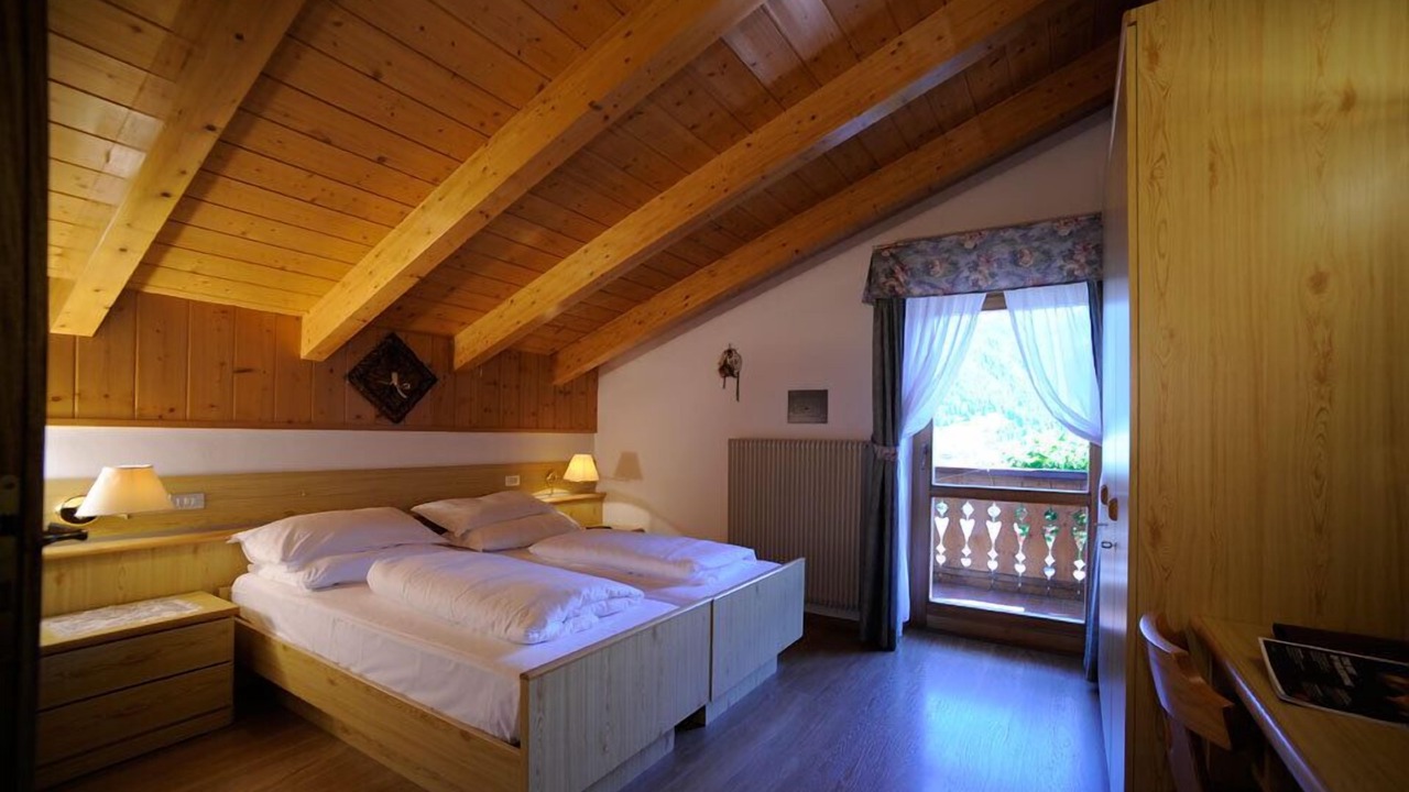 Photo of Bedroom in San Giovanni di Fassa