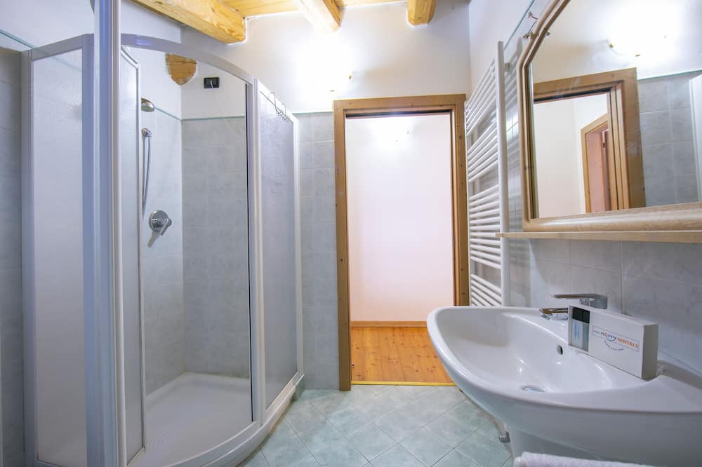 Photo of Bathroom in Ronzo-Chienis