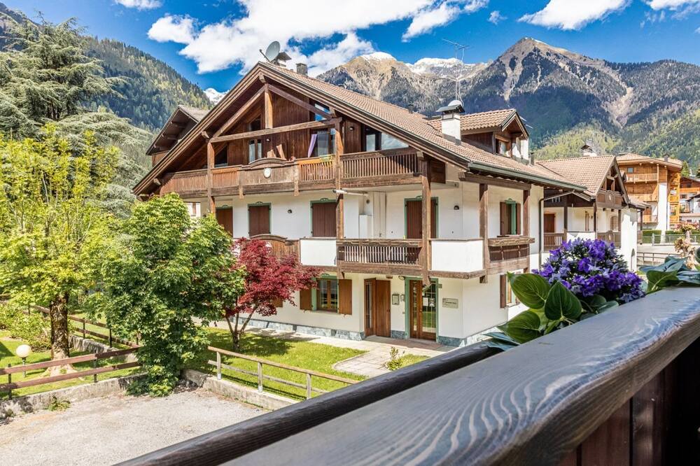 Photo of Outdoor in Giustino