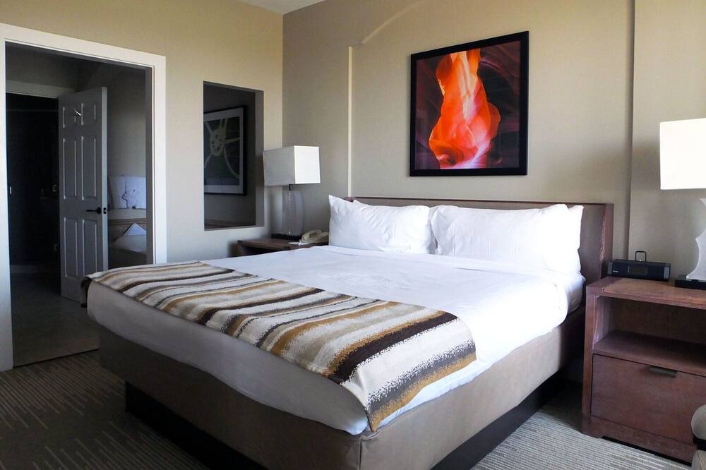 Photo of Bedroom in Desert Ridge