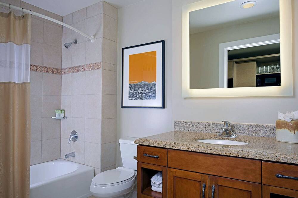 Photo of Bathroom in Desert Ridge