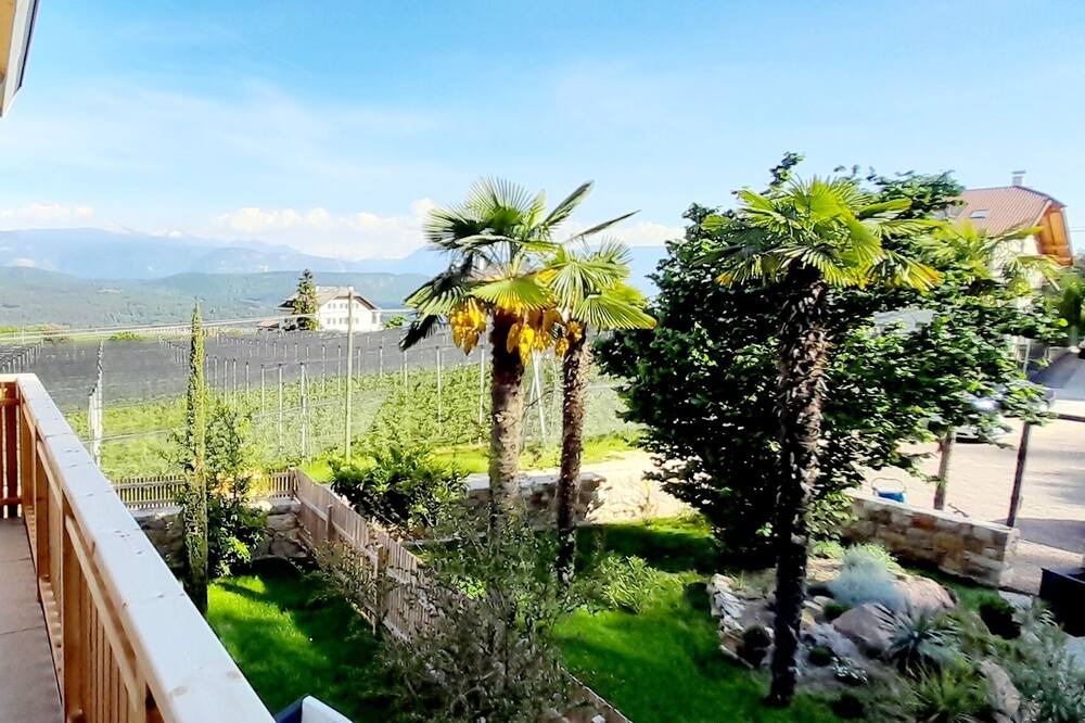 Photo of Patio Balcony in Pianizza Di Sopra
