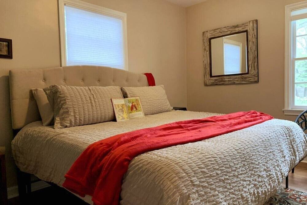 Photo of Bedroom in Holladay