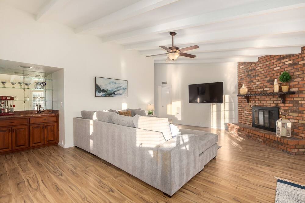 Photo of Livingroom in North Mountain