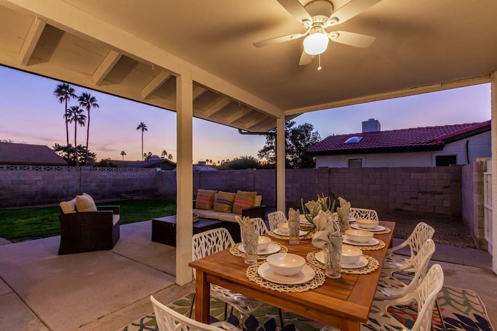 Photo of Patio Balcony in North Mountain