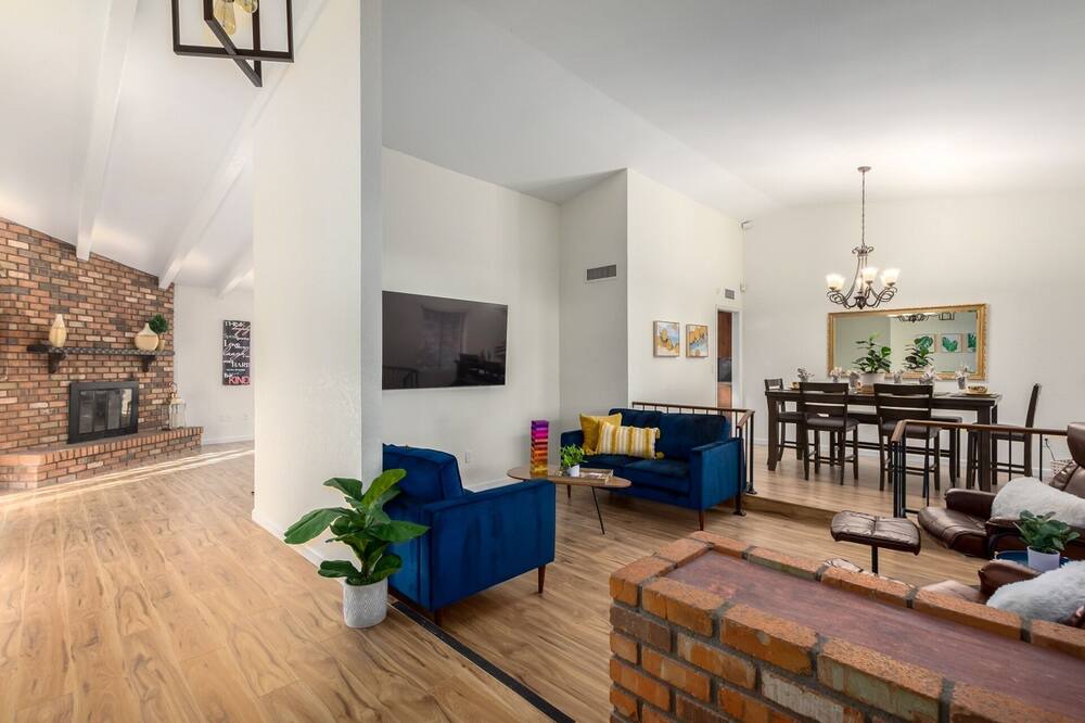 Photo of Livingroom in North Mountain