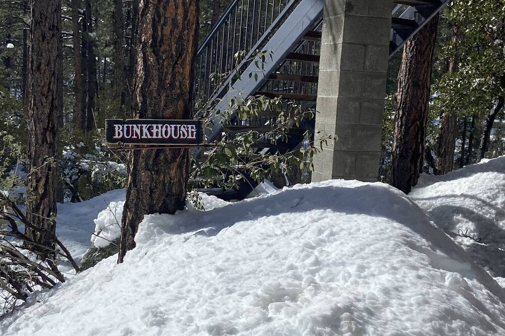 Photo of Outdoor in Highland Pines
